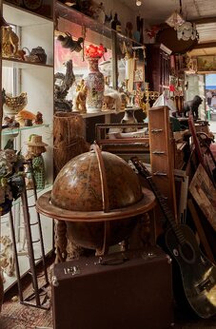 Cabinet of Curiosities 51